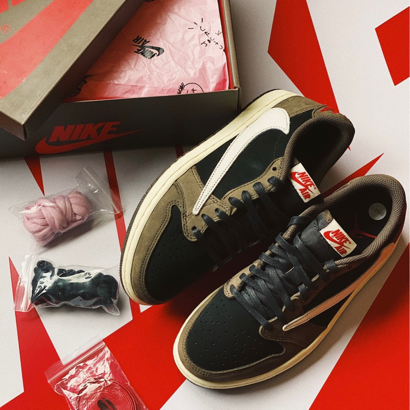 Travis Scott x Nike Air Jordan 1 Low Mocha 100% Authentic