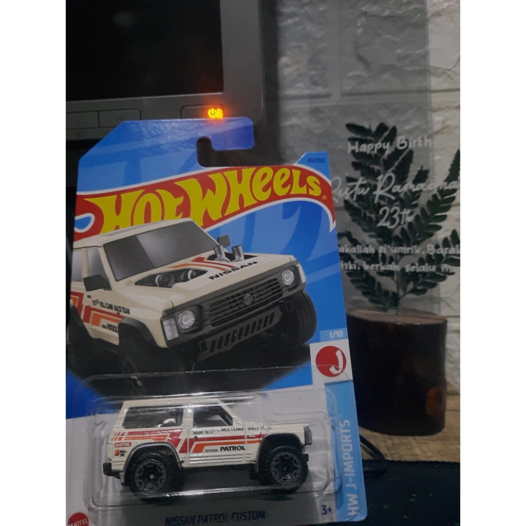 Hot Wheels NISSAN PATROL CUSTOM