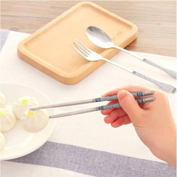 SOUVENIR SENDOK MAKAN SET GARPU SUMPIT STENLESS