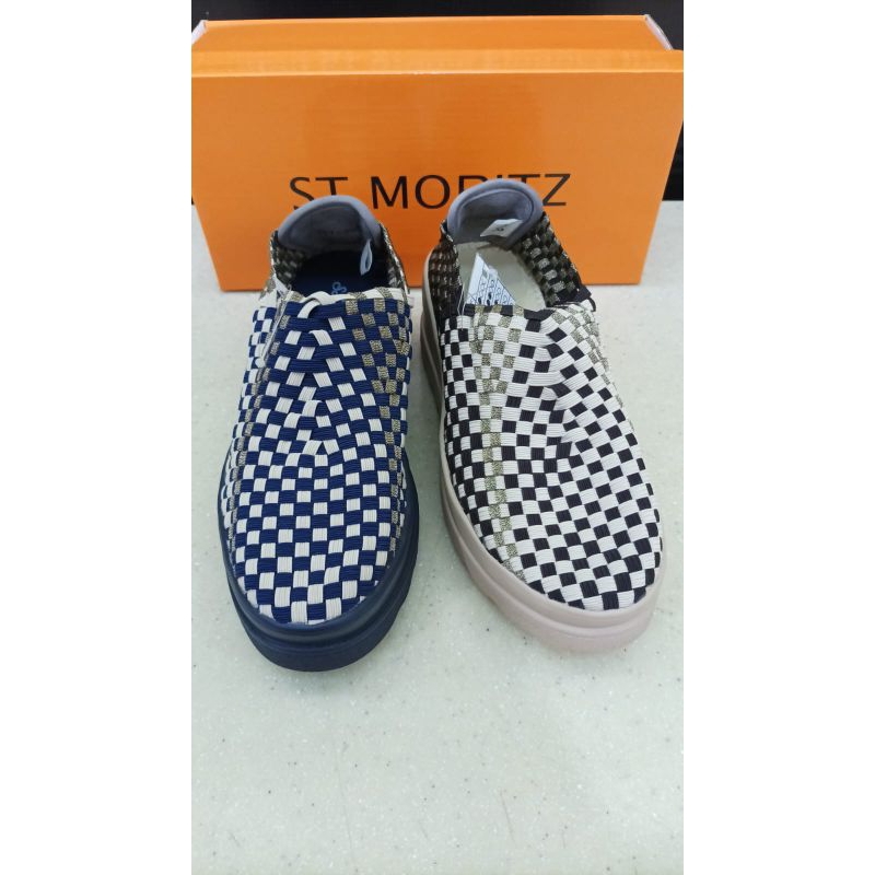 sepatu slip on rajut wanita dewasa