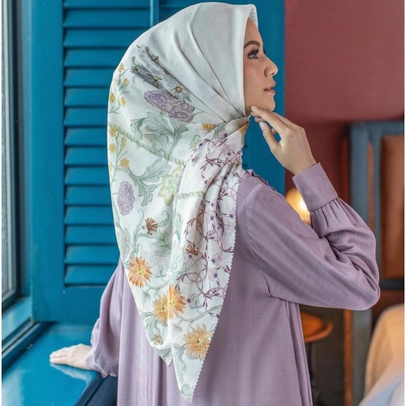 Esmee scarf original Heaven Light HL daisy