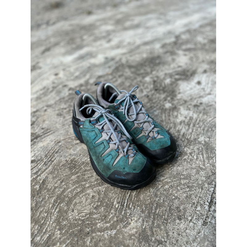 SEPATU GUNUNG SECOND ORIGINAL TREKSTA