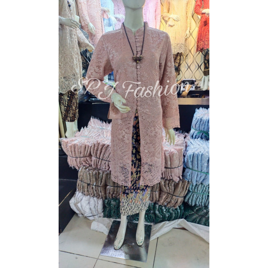 Stelan Kebaya Brukat Tunik Modern/ Kebaya brokat Terlaris / kebaya brokat baju kurung/kebaya brukat kancing depan/krbaya tunik busui/kebaya pesta dankebaya wisuda dres pesta tunik kekinian by spj fashion