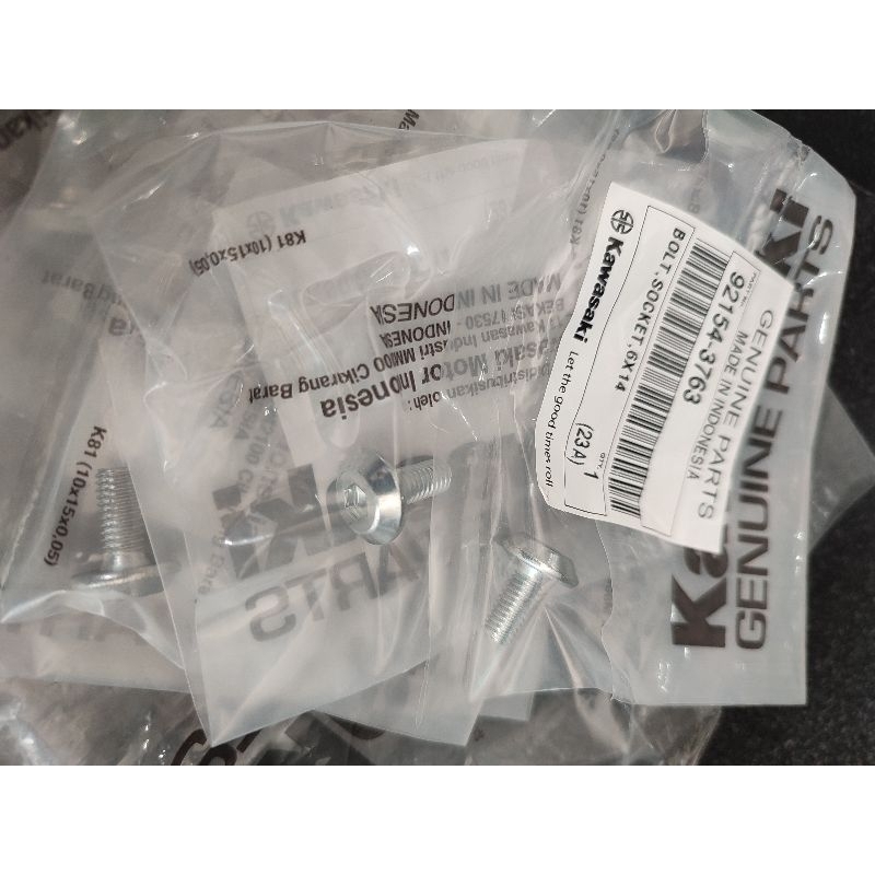 baut fairing bawah L5 Ninja 250 Ninja rr mono ninja rr 150 original