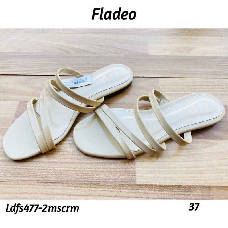 Sandal  slempang cwe uk37