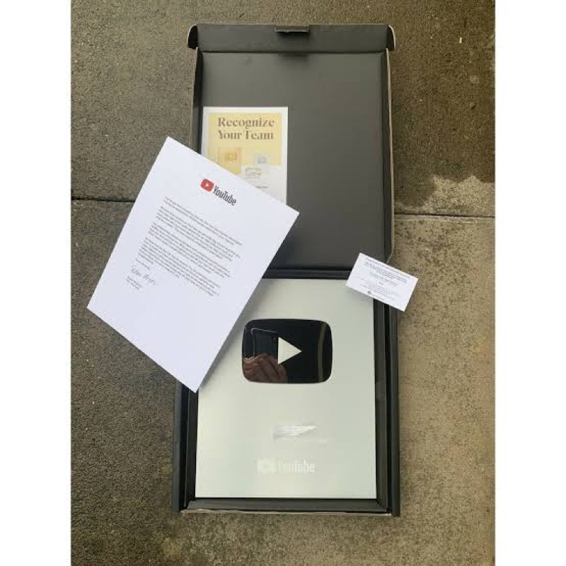 Silver Play button