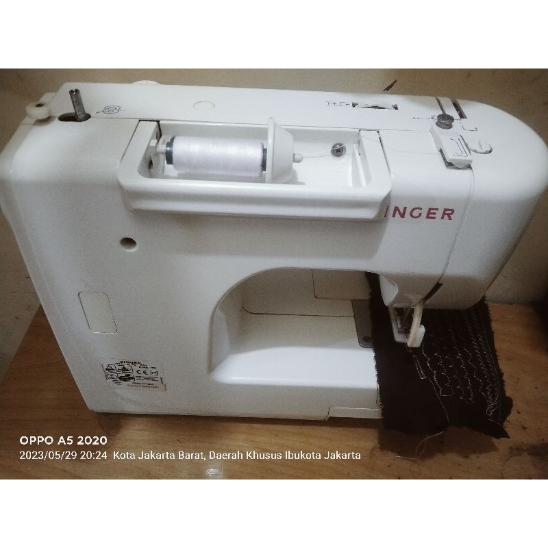 mesin jahit singer portable