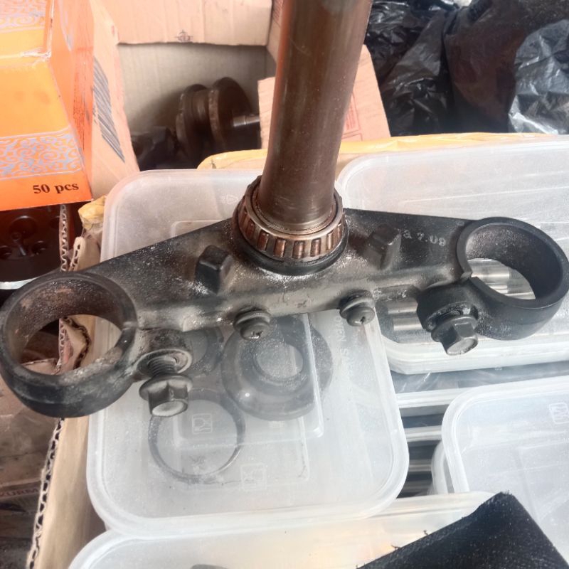 set segitiga Yamaha Byson karbu atas dan bawah