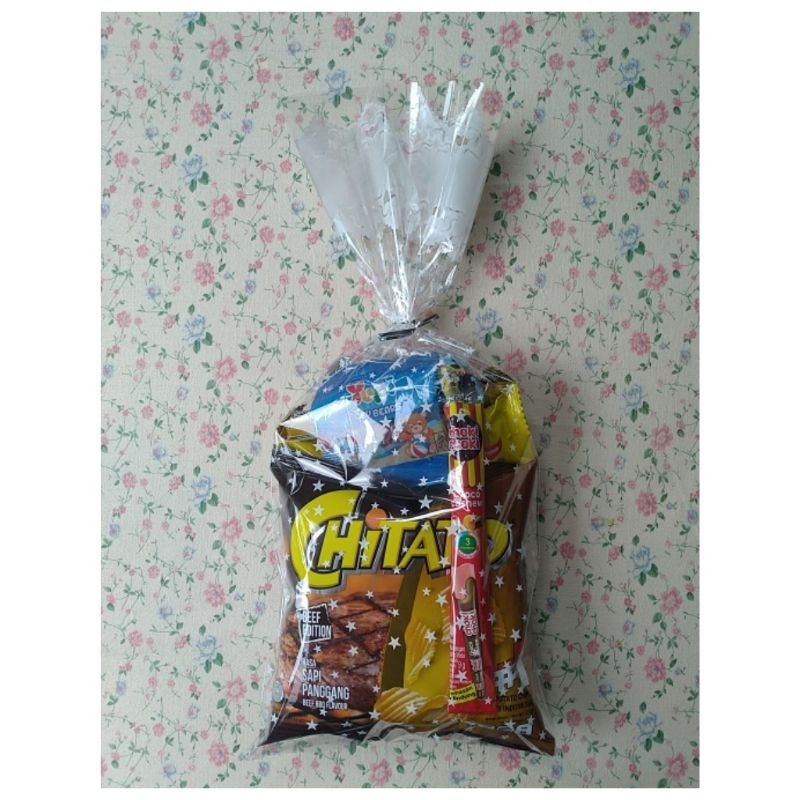 

bingkisan hampers ulang tahun anak 6 snack tanpa susu plastik bintik