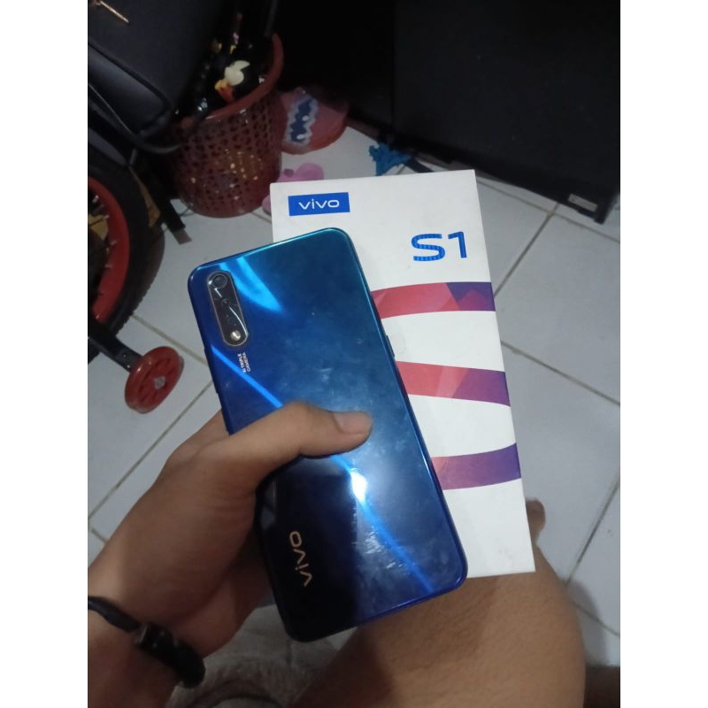 vivo s1 4/128