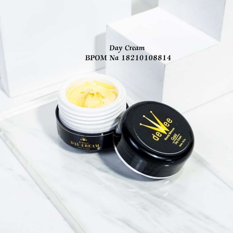 Dewee Day Cream Krim Siang BPOM Krim pemutih wajah