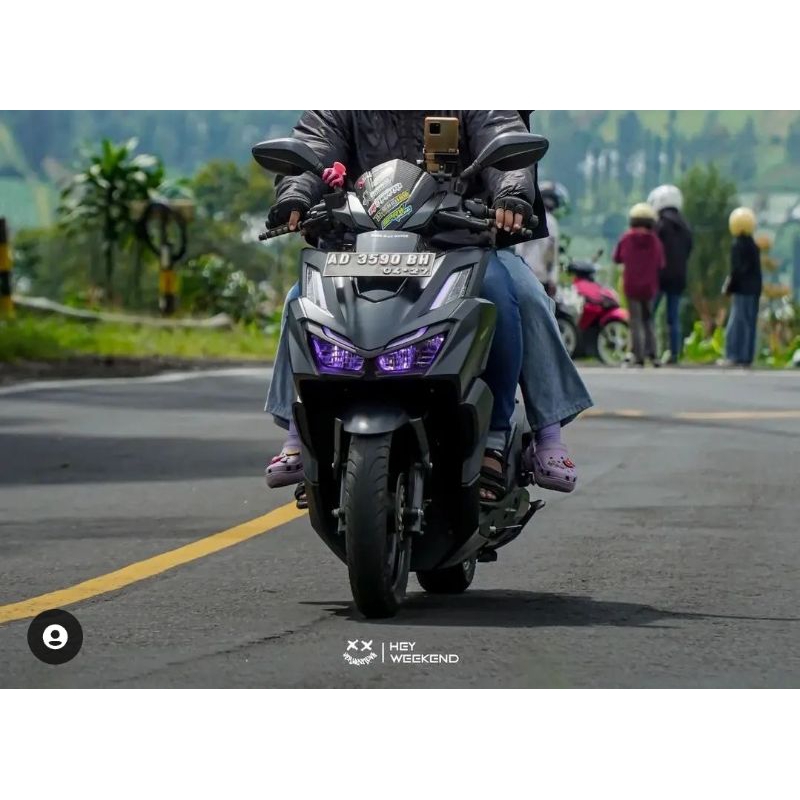 Visor variasi vario 125 150 old led vario 160 new esp bahan anti pecah warna hitam &amp; carbon celup free lem 3m dobel tape perekat