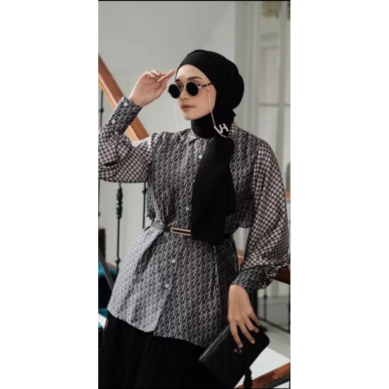 PRELOVED MONO SHIRT VANILLA HIJAB