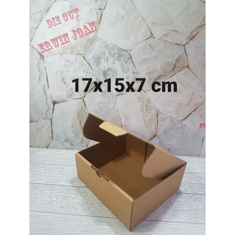 

Kardus Box 17x15x7 cm Kotak Karton DieCut