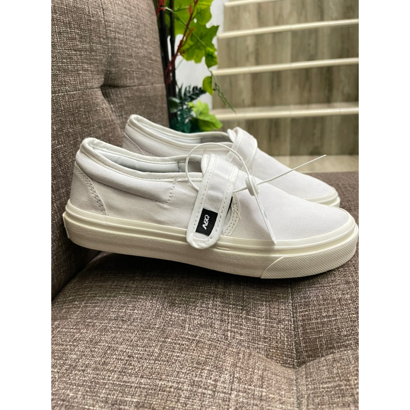 SEPATU SNEAKER SLIPON NBQ STRUGLE WHITE VELCRO OG