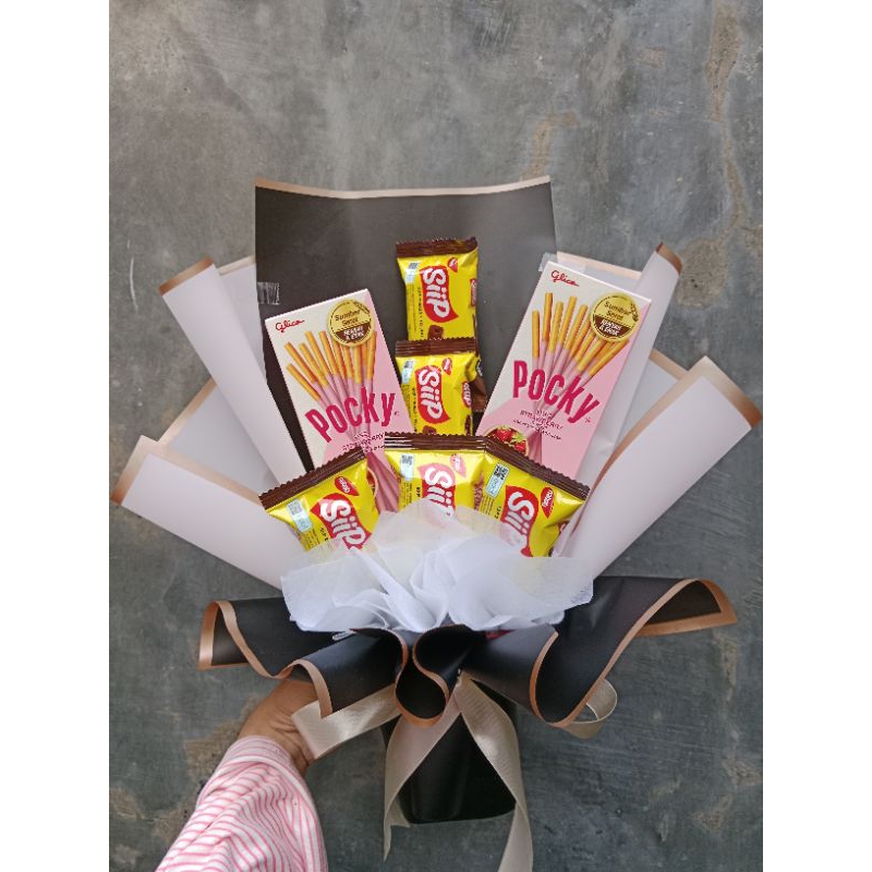 

Buket snack bouquet pocky murah dari kertas cellophane
