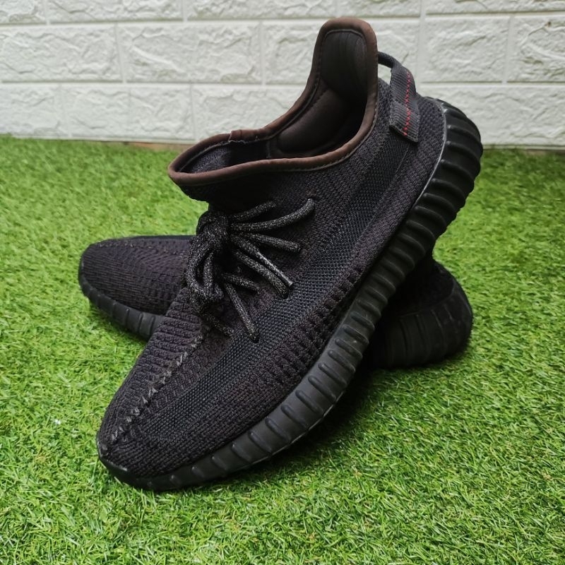 SEPATU_ADIDAS_YEEZY_PIRATE_BLACK_V2