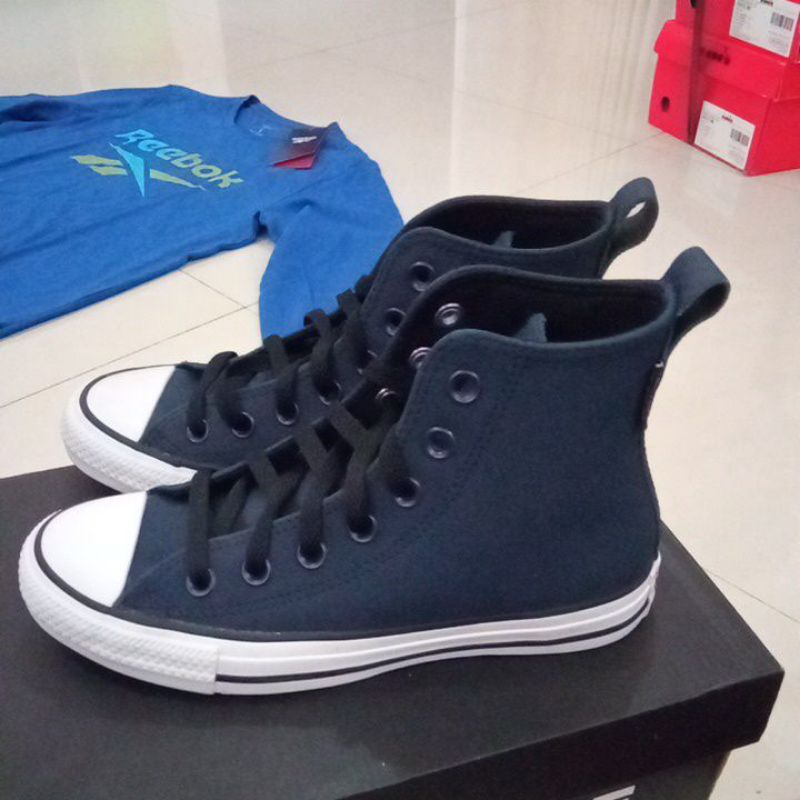 sepatu converse A03263C