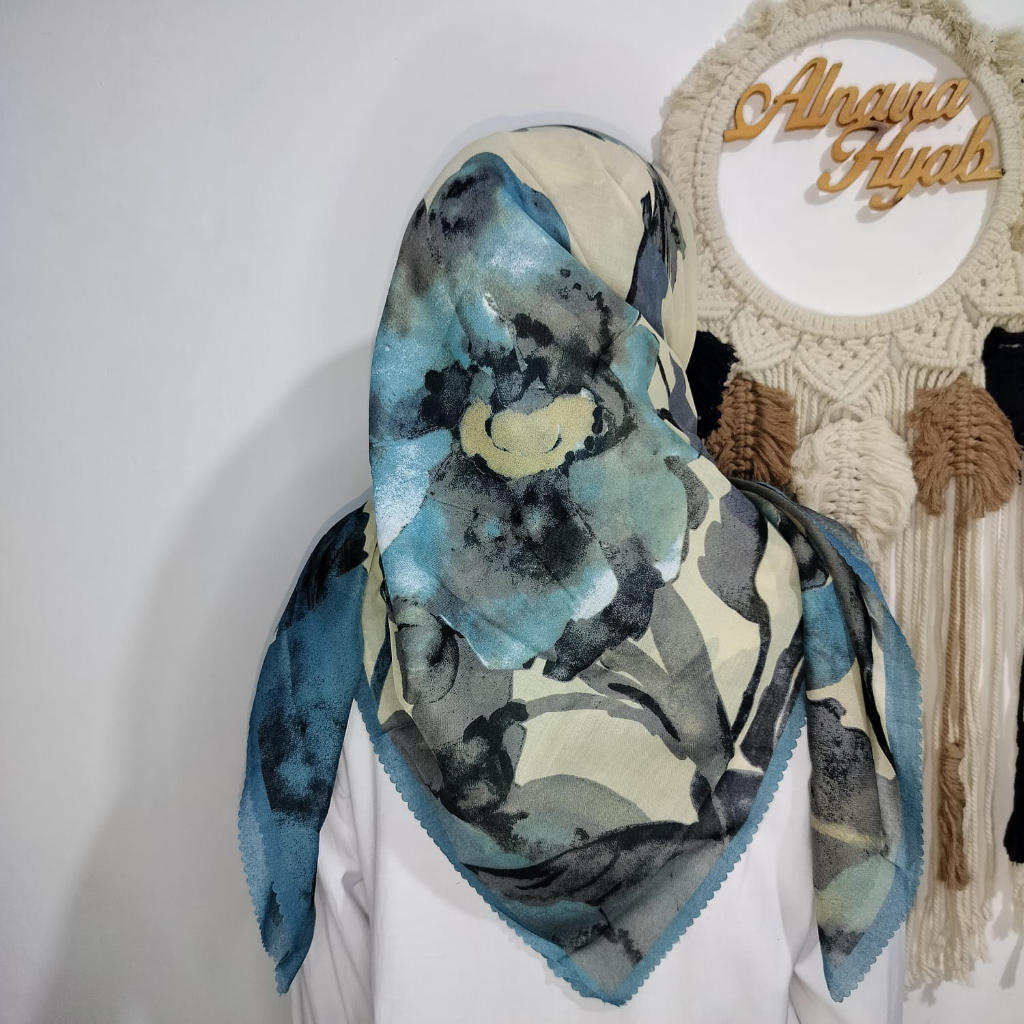 Jilbab segiempat voal premium motif mewah BANISCOOPE