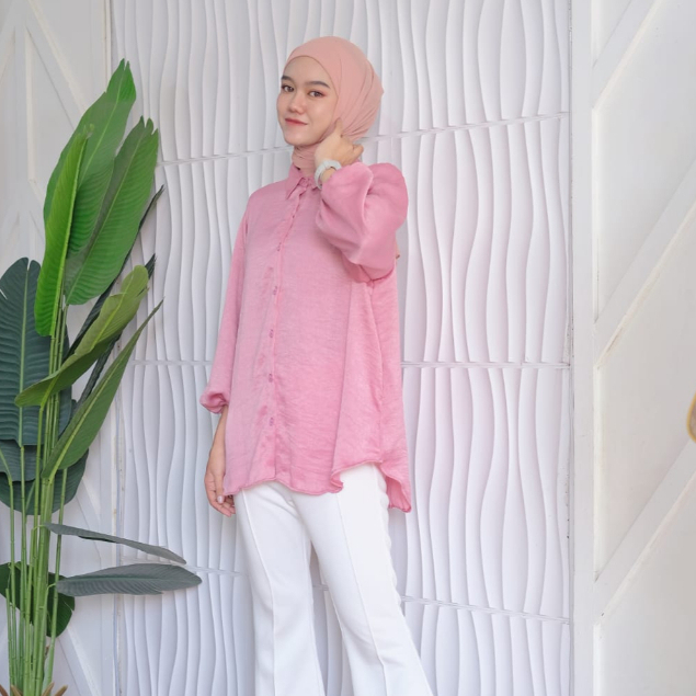 Tsana Shirt Oversized Silk Satin - Miccy Kemeja Basic Polos Santorini Silk Satin - Kemeja Wanita