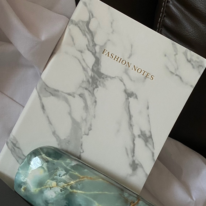 

classy notebook aesthetic | Daily book | diary book