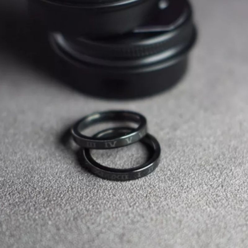 4s Grosir Solo || CINCIN TITANIUM HITAM ROMAWI 3mm ANTI KARAT&amp;LUNTUR