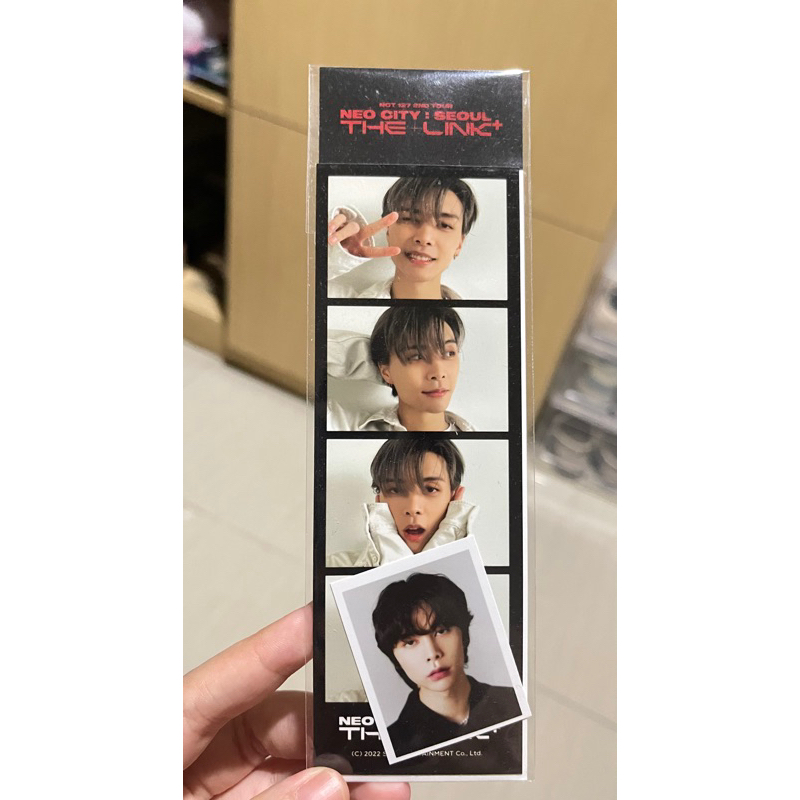 JOHNNY THE LINK 4CUT PHOTO SET (BOOKED)