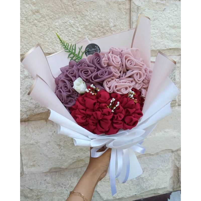 Buket Hijab / Kado Wisuda / Kado Ulang Tahun [125PSS]