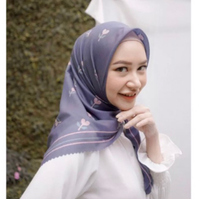 Preloved Ceria Scarf by Vanilla Hijab