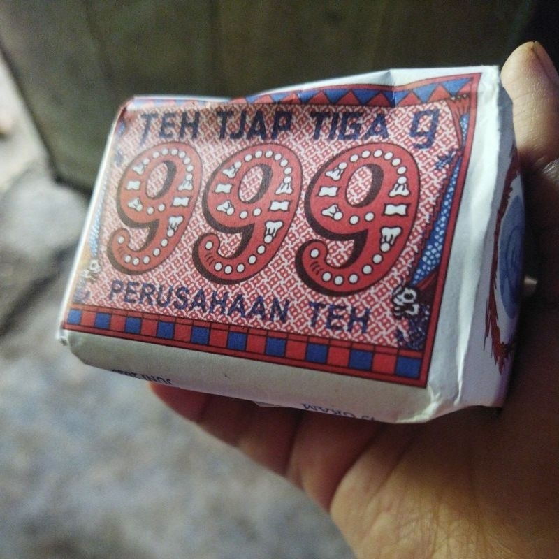 

teh 999 besar