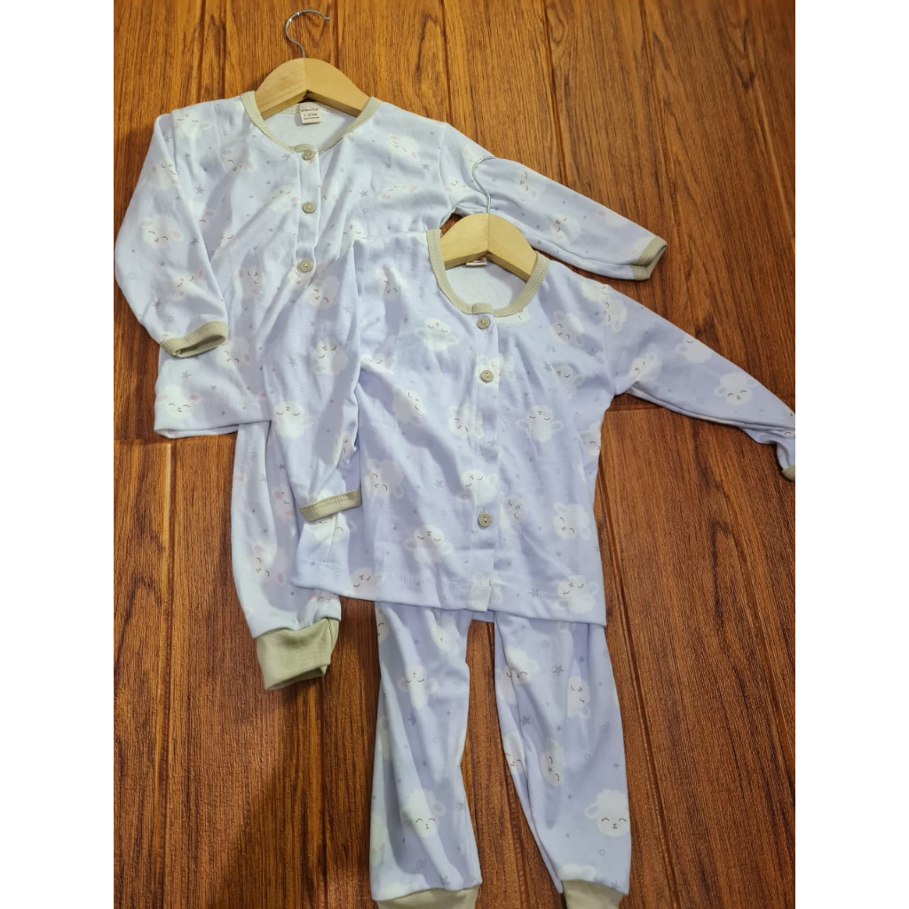 WINTEKU SETELAN /PIYAMA BABY DAN KIDS  BAJU KANCING PANJANG+CELANA PANJANG MOTIF