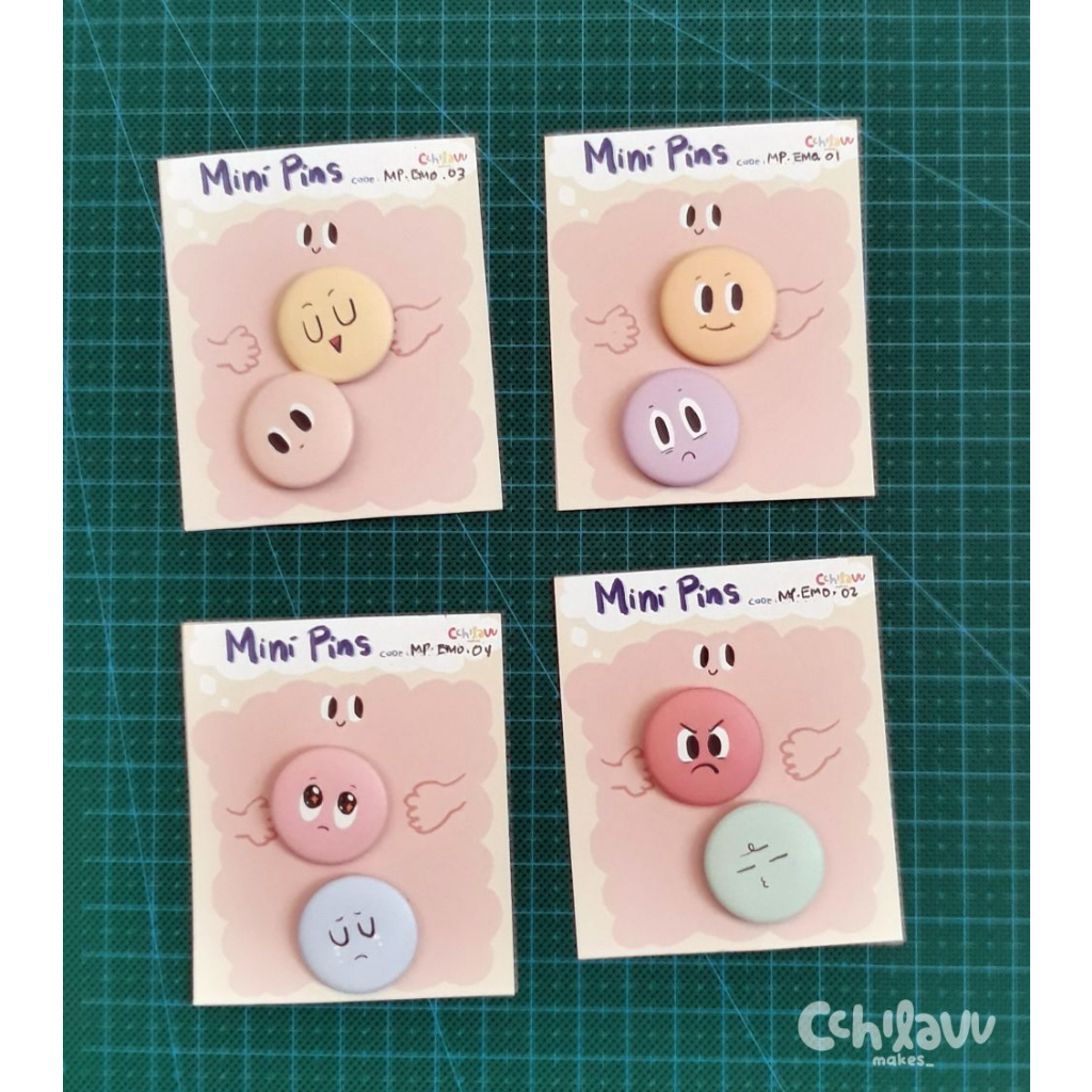CCHILAVVMAKES_ Mini Button Pin / Bros Emoticons Emoji Mood