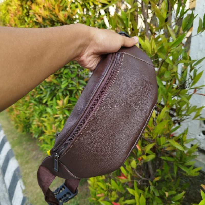 Tas Selempang Pria Kulit PU Premium | Waistbag Pria Original Merk DM