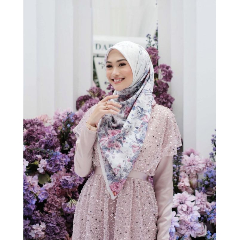 scarf vanilla hijab/ delarosa scarf