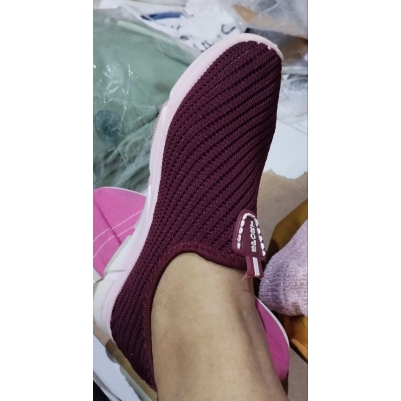 Sepatu Flat Cewek Monza Serba 50K