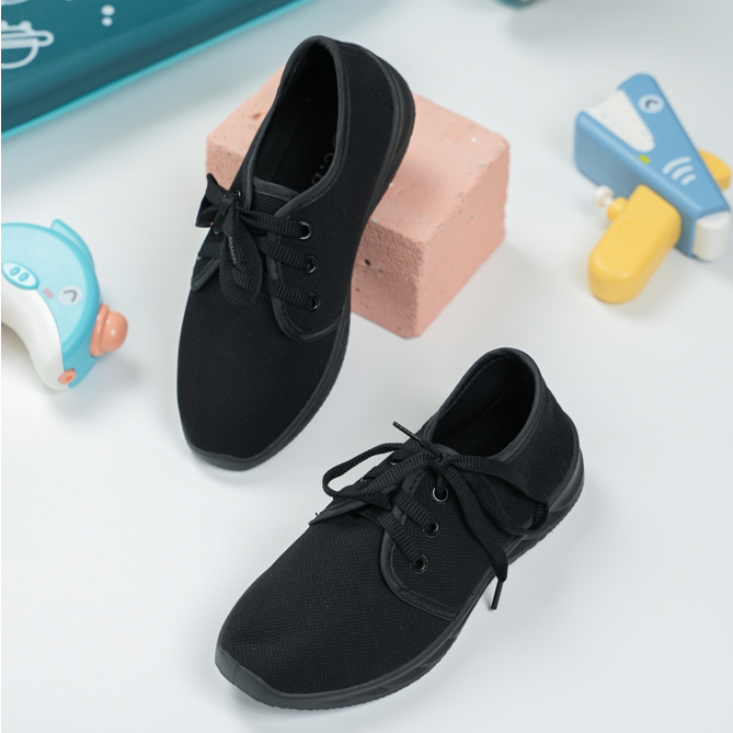 Sepatu Sekolah Pendek Full Black Polos Casual 5324 (31 - 36)