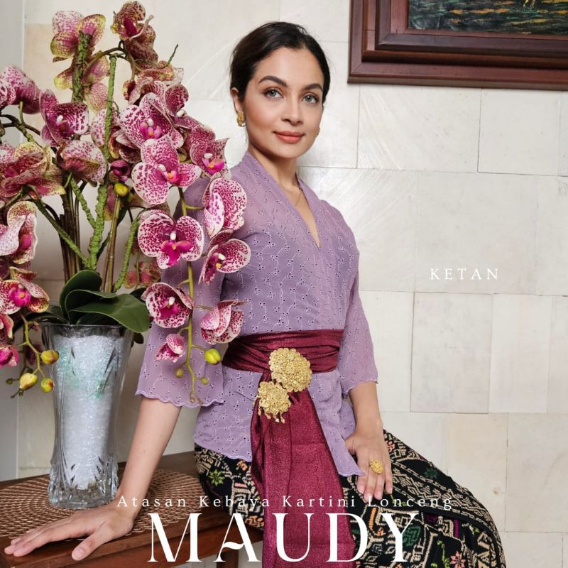 Atasan Kebaya Katun Bordir Maudy Lengan Lonceng