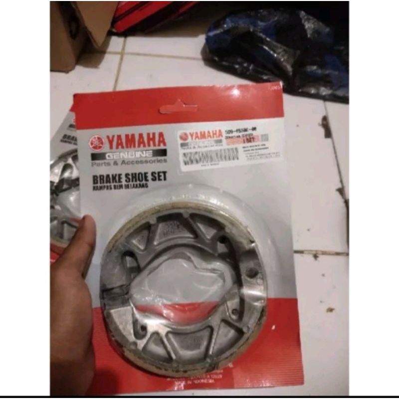 kampas belakang Vega ZR