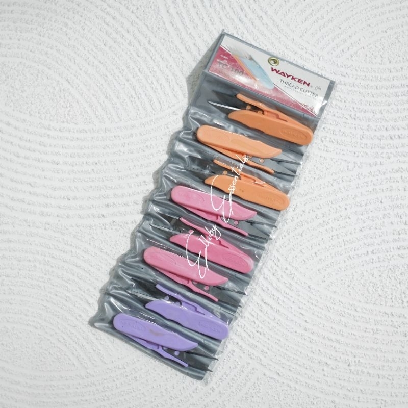 

1 Set Gunting Benang Wayken TC-100 / Thread Cutter / Gunting Kecil Tajam Gagang Plastik / Gunting Warna
