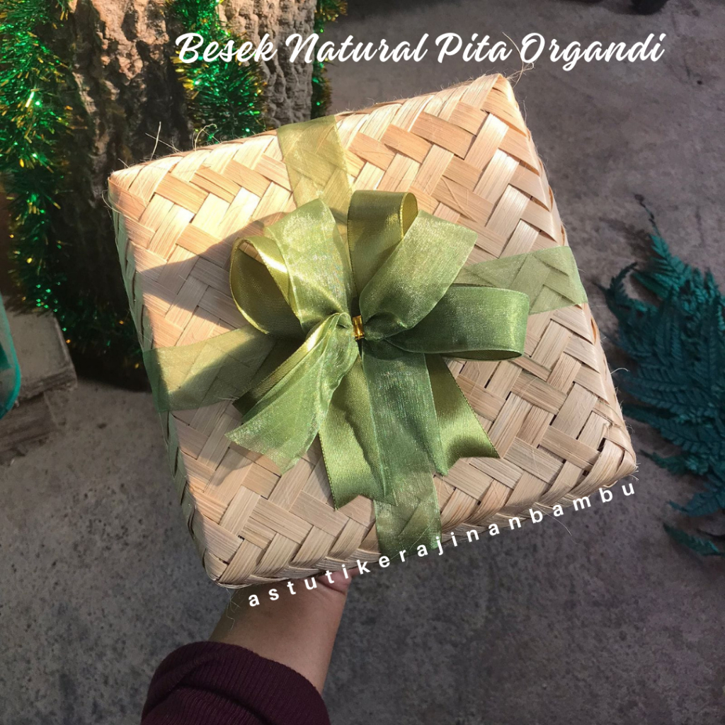 SEPASANG BESEK BLEACH HIAS PITA HIJAU ORGANDI besek hias besek bambu besek makan hampers seserahan p