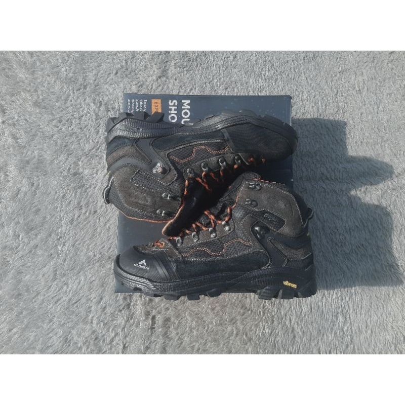 Sepatu Gunung Eiger Pollock