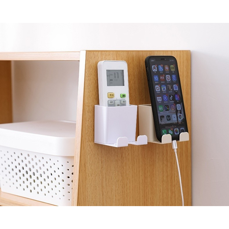 Holder Gantungan Remote AC Kepala Colokan Tempat Cas Hp Charging Stand