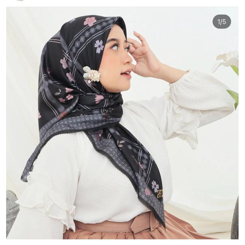 SEGIEMPAT VOAL MOTIF LASERCUT / VOAL MOTIF LASERCUT