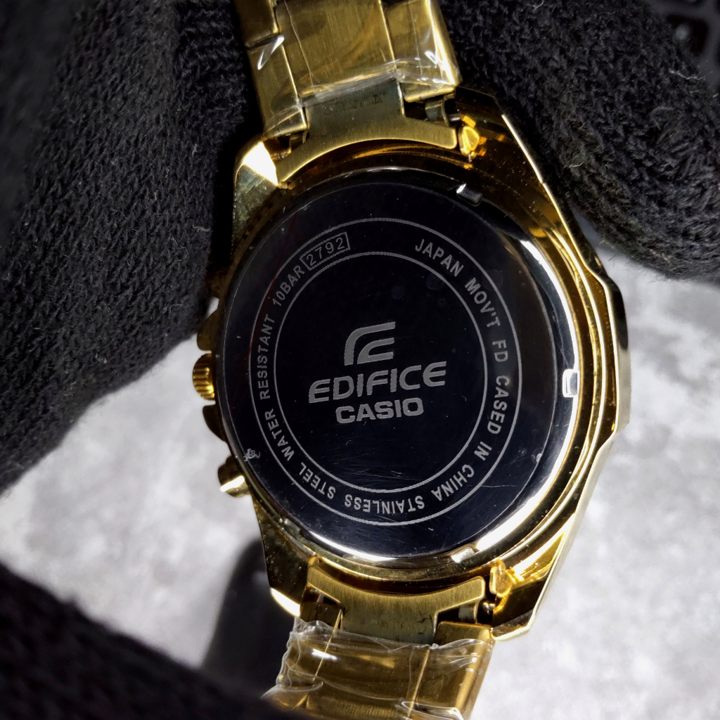 Jam Tangan Pria Analog CASIO  Edifice Gold