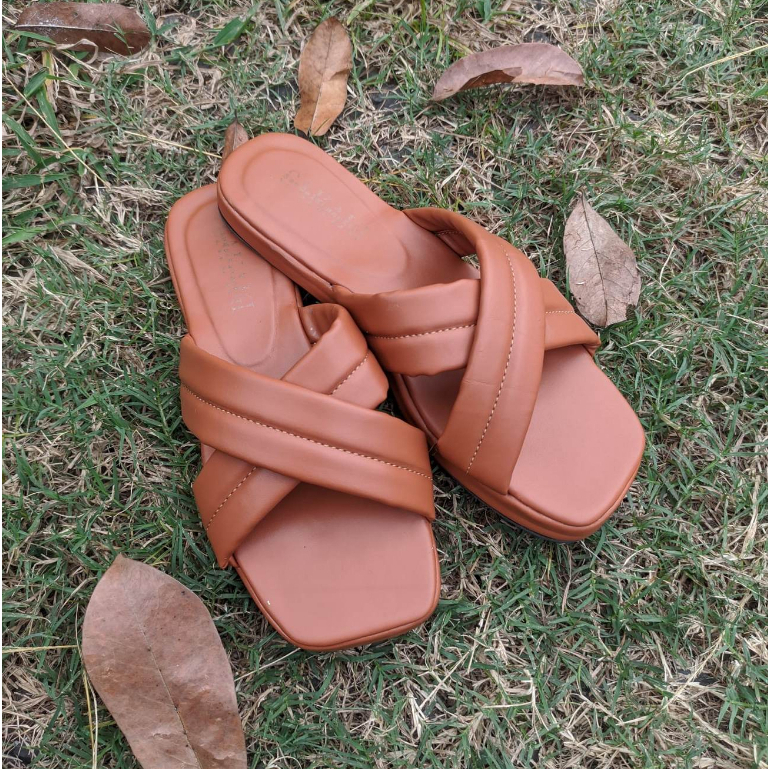 COD SANDAL WANITA TERBARU CUTE LUCU SENDAL PEREMPUAN KEKINIAN SILANG FLAT TEPLEK