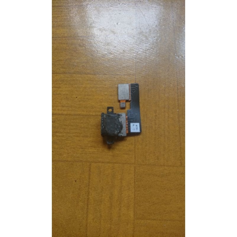 port casan / charger ratel cell