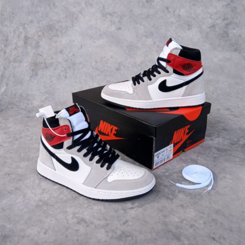 Air Jordan 1 Retro High Light Smoke Grey