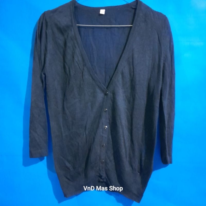 Cardigan Rajut Tipis