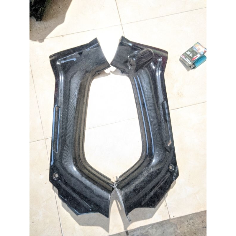 Sayap dalam sebelah Yamaha Force one F1