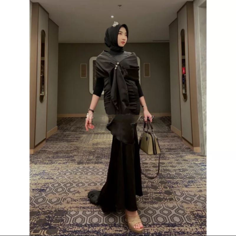 Dress duyung kondangan baju couple pasangan ootd bridesmaids lamaran wisuda elegan